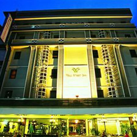 Wall Street Inn, Bangkok Esterno foto