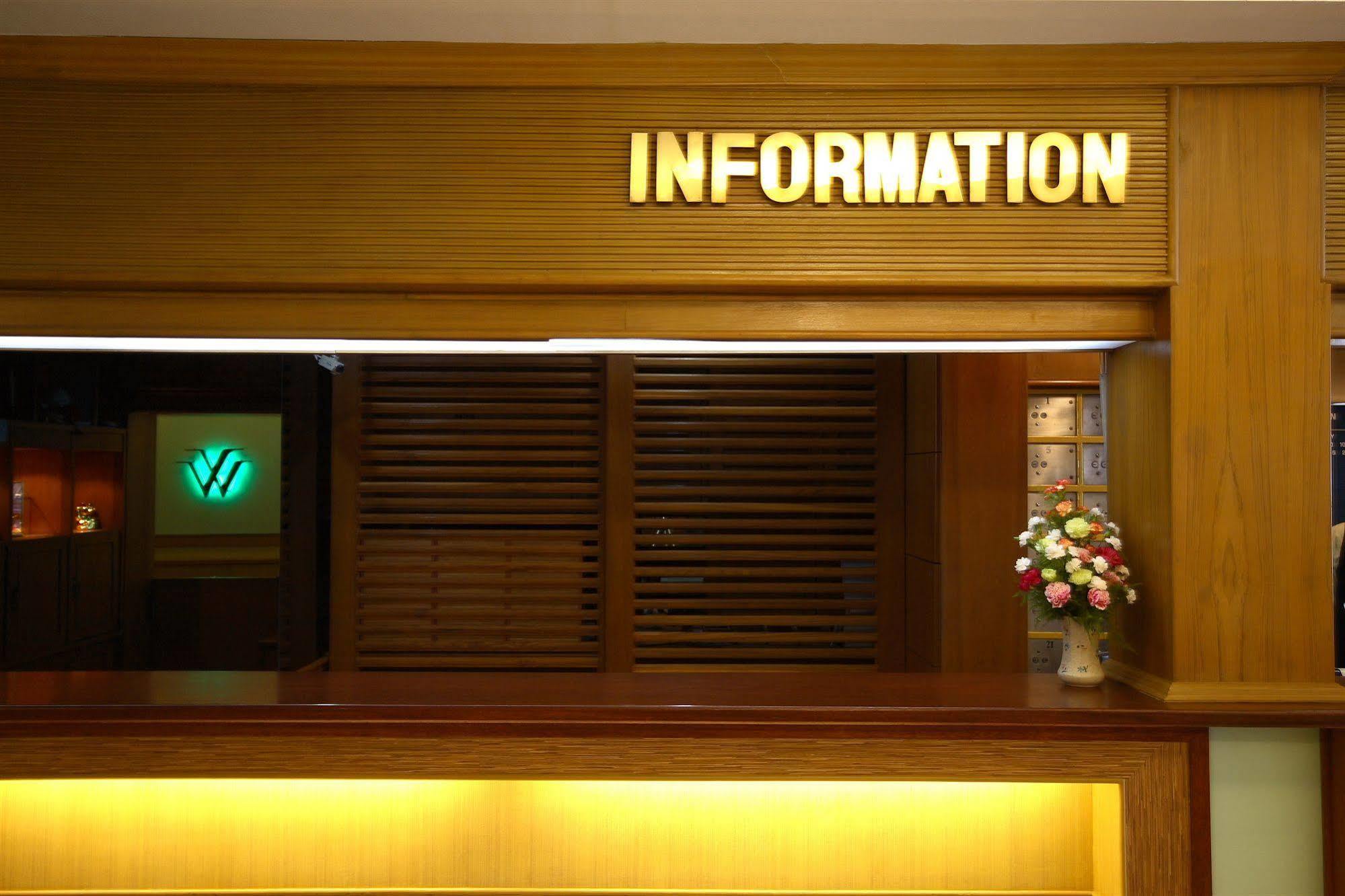 Wall Street Inn, Bangkok Esterno foto